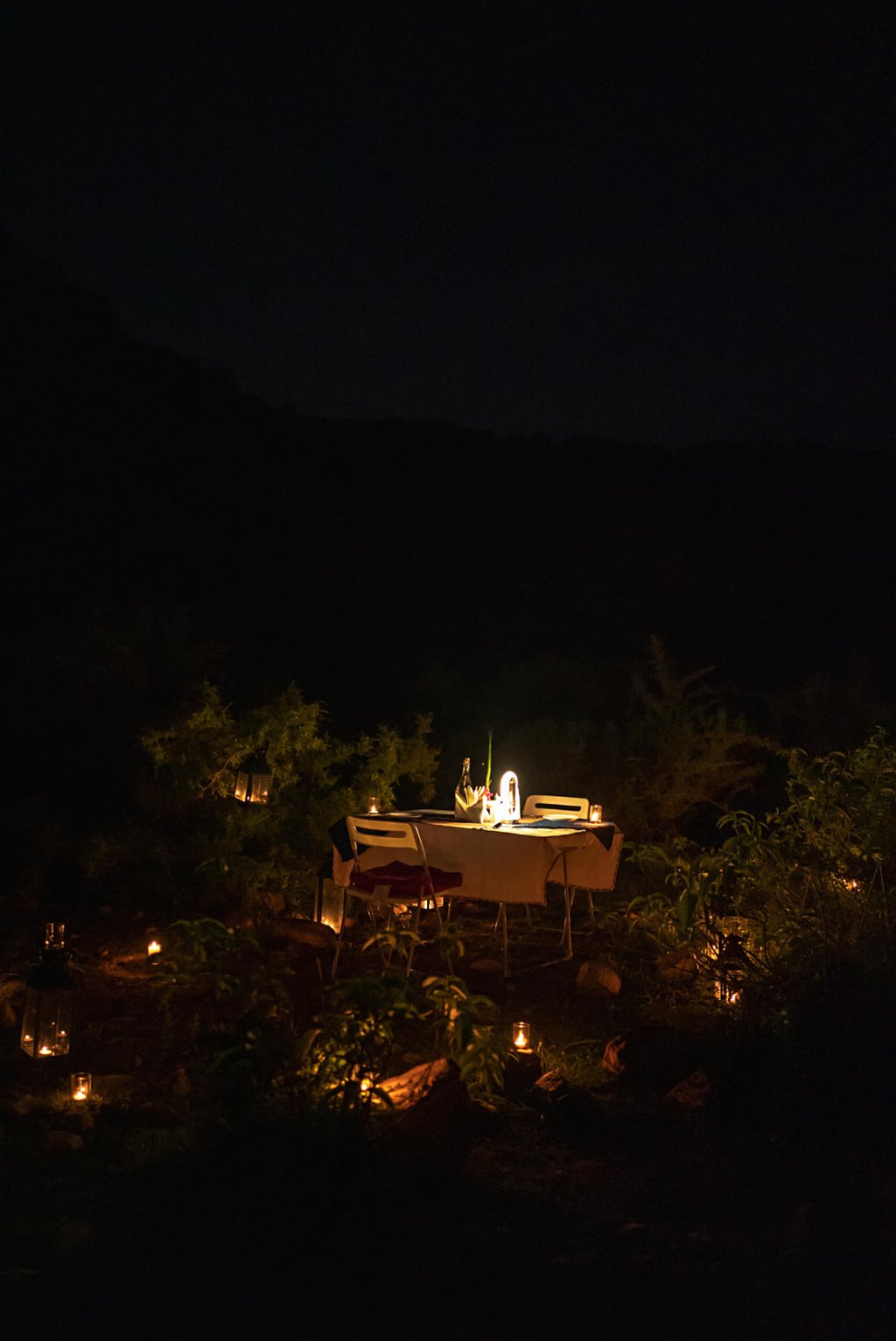 Private al-fresco dinner on the lawns